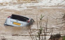 Coche inundado: ¿cómo conseguir una indemnización?