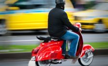 Comment immatriculer son scooter ?