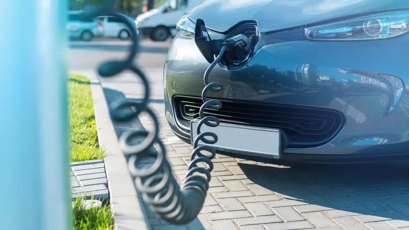 L’impact environnemental de la voiture électrique : Mythe ou réalité ? Bilan carbone